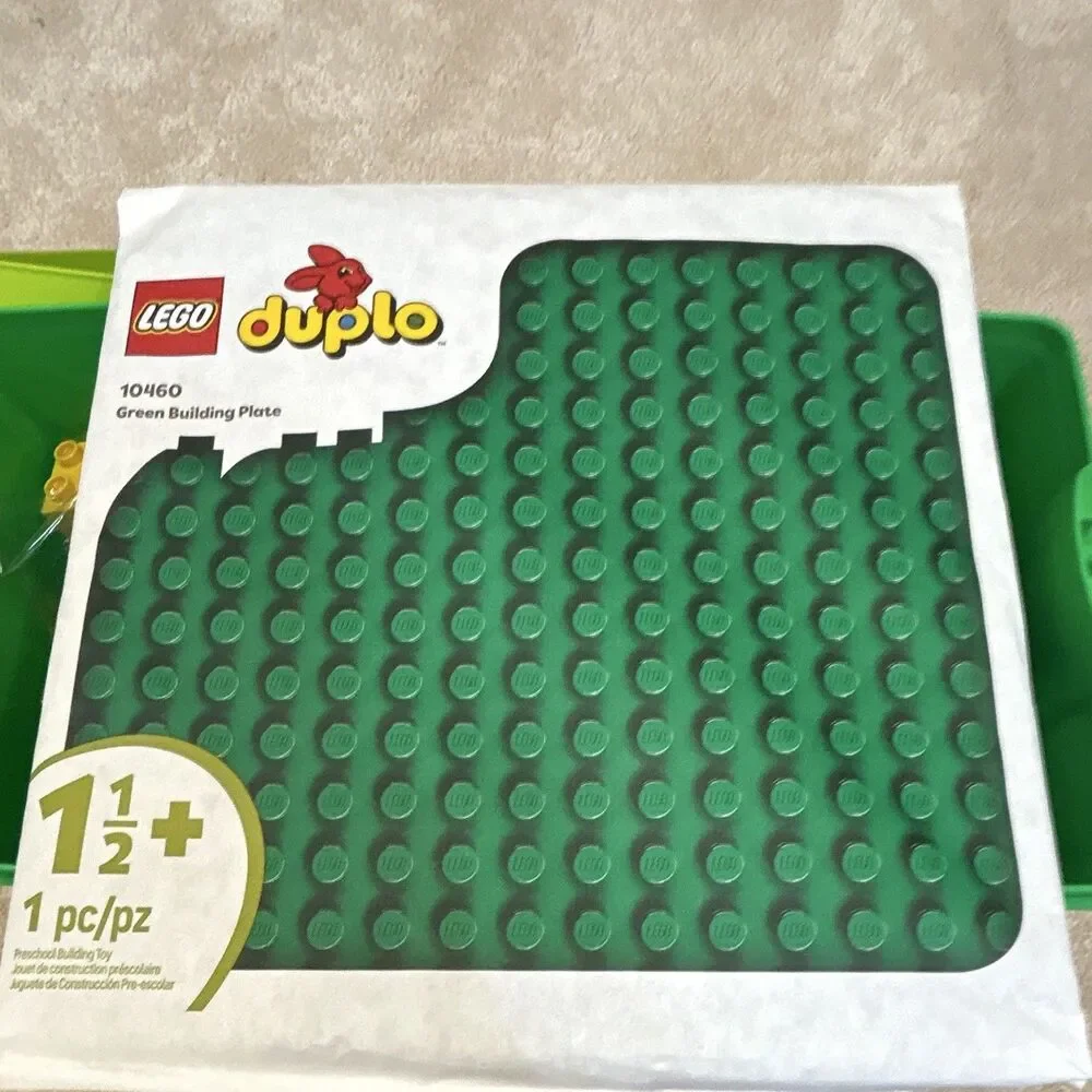 LEGO DUPLO classic storage box unused w/ blocks and building plate